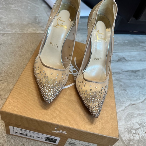 Used Christian Louboutin Pumps - Picture 3 of 12